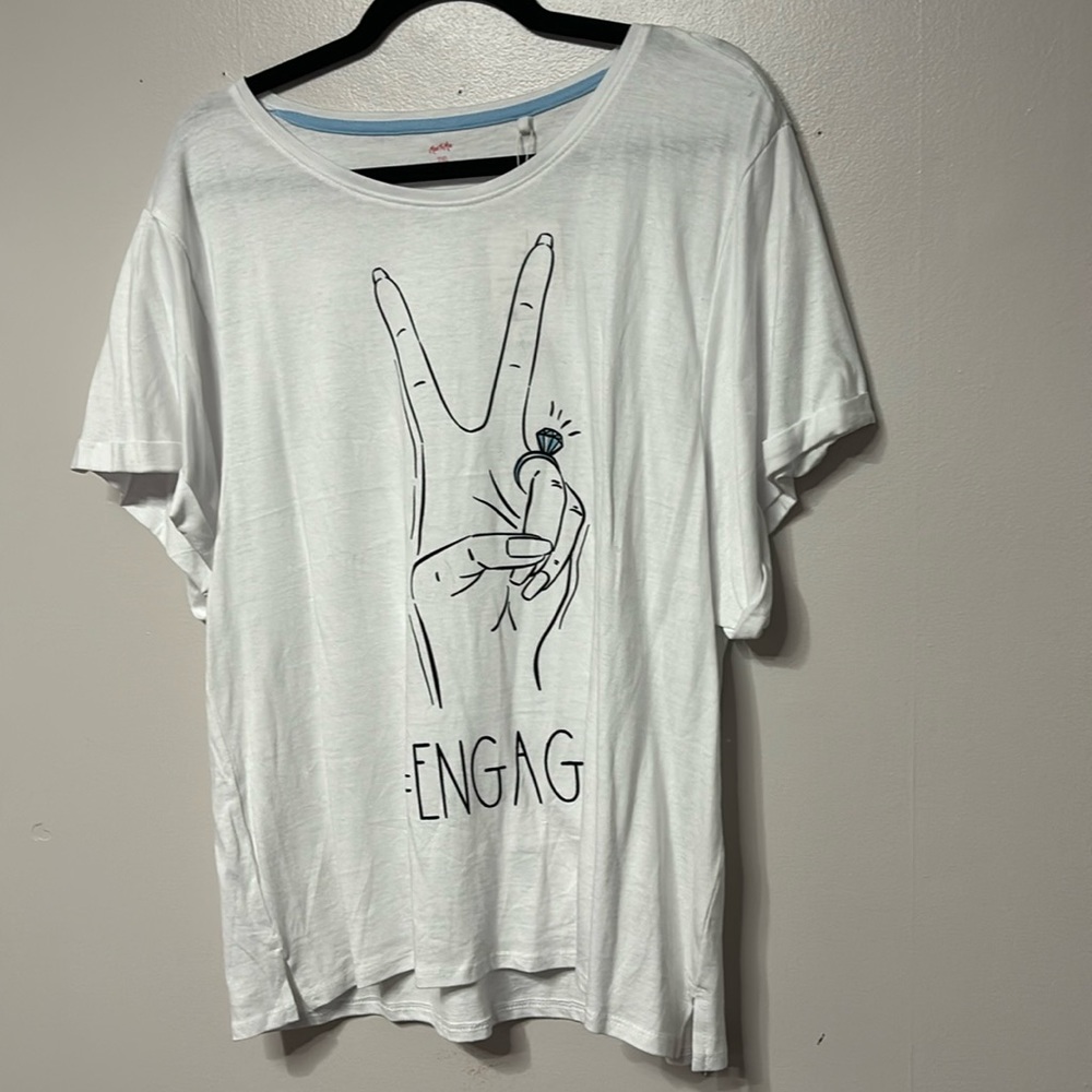 Adorable engagement shirt brand new 2X